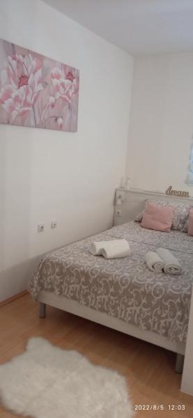 Emili Apartman